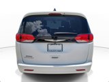 Used 2022 Chrysler Voyager LX image 5