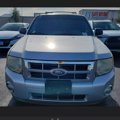 Used 2010 Ford Escape XLT image 2