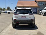 Used 2019 Jeep Cherokee Trailhawk image 4