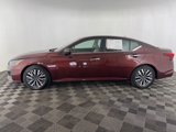 Used 2024 Nissan Altima 2.5 SV image 5