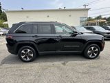 Used 2023 Jeep Grand Cherokee 4WD 4xe image 2