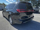 New 2025 Chrysler Pacifica Select image 5