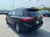 Used 2020 Toyota Sienna XLE image 4