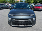 Used 2022 Kia Soul LX image 2
