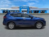 Used 2020 Nissan Rogue SV image 3