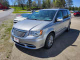 Used 2014 Chrysler Town & Country Touring-L w/ Driver Convenience Group image 3