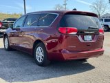 Used 2022 Chrysler Voyager LX image 5