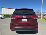 Used 2019 Toyota Highlander LE image 5