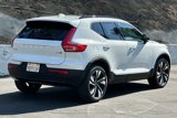 Certified 2023 Volvo XC40 B5 Ultimate image 4