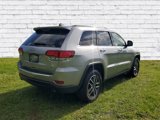 Used 2021 Jeep Grand Cherokee Limited w/ Luxury Group II image 2