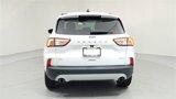Used 2020 Ford Escape SE image 4