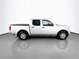 Used 2018 Nissan Frontier SV image 3