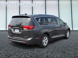 Used 2018 Chrysler Pacifica Touring-L image 4