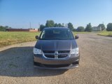Used 2019 Dodge Grand Caravan SE w/ UConnect Hands-Free Group image 2