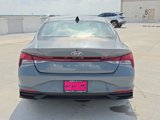 Used 2022 Hyundai Elantra SEL w/ Preferred Accessory Package image 5