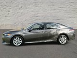 Used 2020 Toyota Camry LE image 2