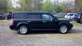 Used 2011 Ford Flex SEL w/ Rapid Spec Order Code image 3