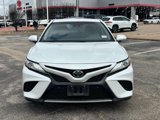 Used 2018 Toyota Camry XSE image 3