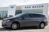 Used 2017 Chrysler Pacifica LX image 3