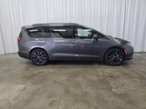 Used 2019 Chrysler Pacifica Touring-L image 2