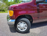 Used 2007 Ford E-150 and Econoline 150 Wagon image 2