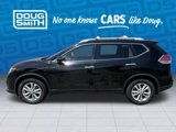 Used 2014 Nissan Rogue SV image 2