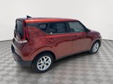 Used 2022 Kia Soul LX w/ Technology Package image 4