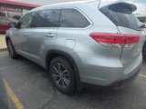 Used 2018 Toyota Highlander XLE image 2