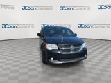 Used 2017 Dodge Grand Caravan SXT image 4