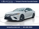 Used 2020 Toyota Camry SE image 1