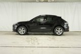 Certified 2021 Porsche Macan image 2