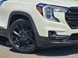 Used 2023 GMC Terrain SLT w/ Elevation Edition image 4