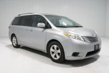 Used 2015 Toyota Sienna LE image 4