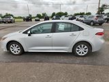 Used 2022 Toyota Corolla LE image 2