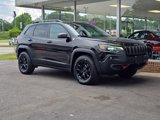 Used 2019 Jeep Cherokee Trailhawk image 6