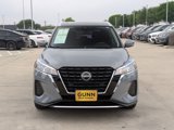 Used 2022 Nissan Kicks SV image 2