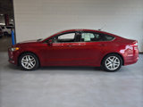 Used 2015 Ford Fusion SE image 2