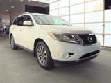 Used 2015 Nissan Pathfinder S image 3