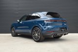 Used 2024 Porsche Cayenne image 3