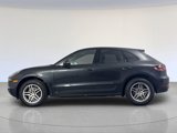 Certified 2018 Porsche Macan image 2