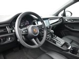Certified 2025 Porsche Macan image 4