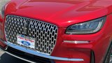 New 2025 Lincoln Corsair AWD w/ Equipment Group 101A image 5