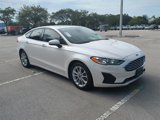 Used 2020 Ford Fusion SE image 2