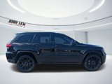 Used 2021 Jeep Grand Cherokee Laredo X image 2