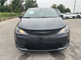 Used 2019 Chrysler Pacifica Touring Plus w/ S Appearance Package image 2