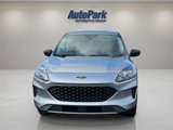 Used 2022 Ford Escape SE image 2