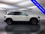Used 2021 Mercedes-Benz GLB 250 4MATIC image 2