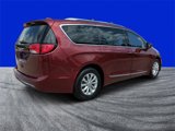 Used 2018 Chrysler Pacifica Touring-L Plus image 3