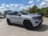 Used 2018 Jeep Grand Cherokee Altitude image 2
