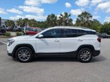Used 2022 GMC Terrain SLT w/ Infotainment Package II image 3